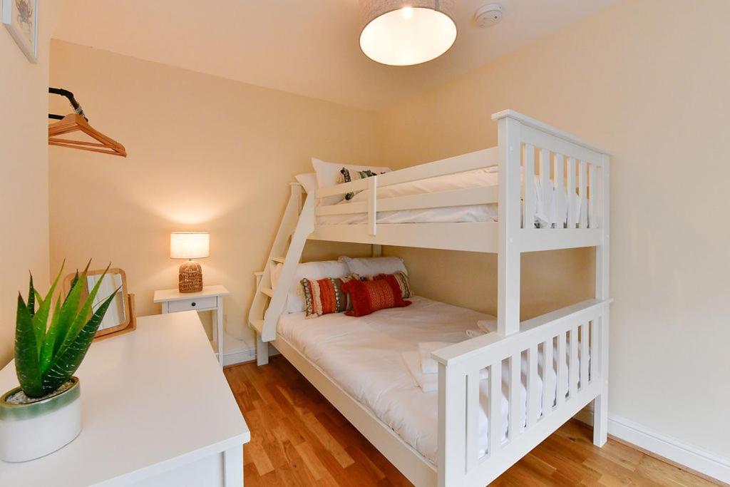 Just Stay Wales - Castle Square Cottage, Mumbles Exteriér fotografie